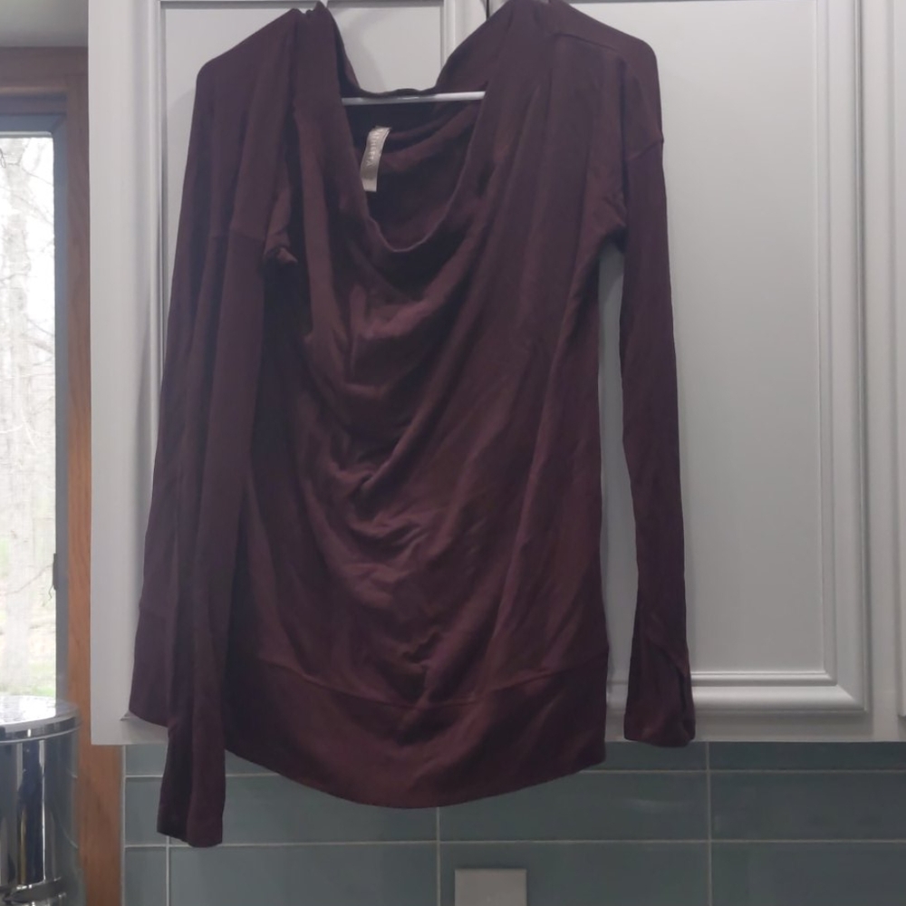 Athleta women's shirt